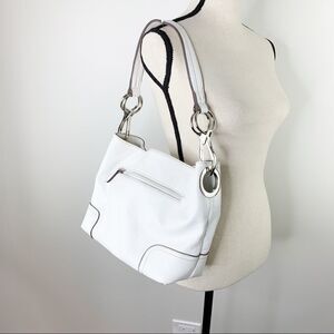 White Hobo Bag w/chunky Silver Rings‎